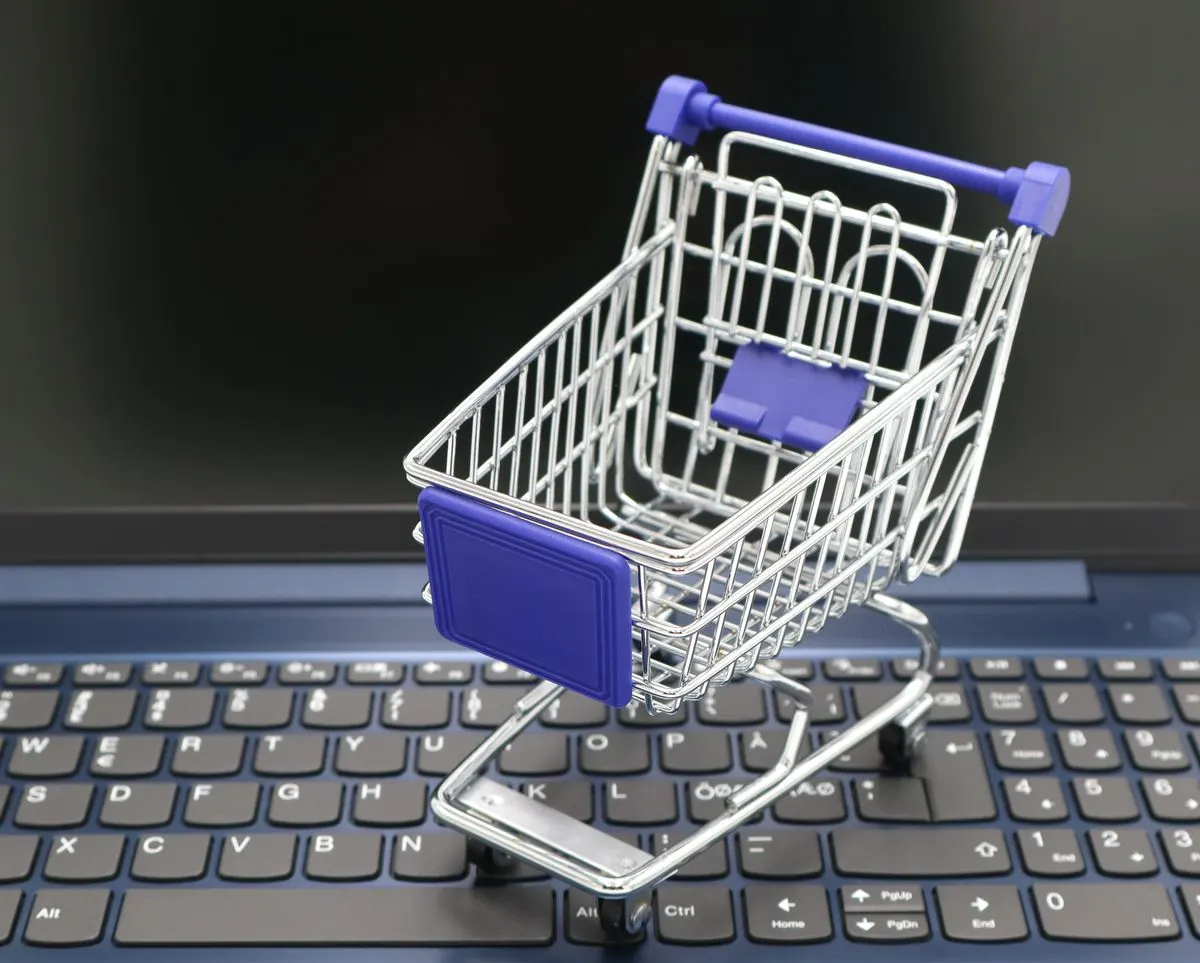 E-Ticaret Siteleri İçin GEO: Ürünleriniz AI Asistanlarında Nasıl Önerilir?