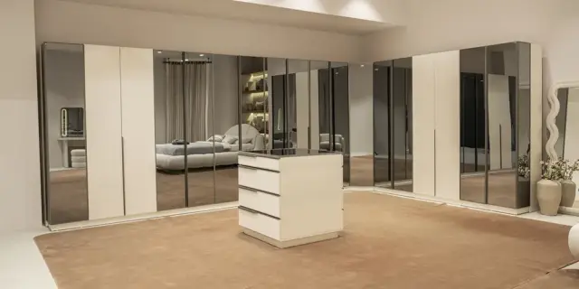 Vena Giyinme Odası