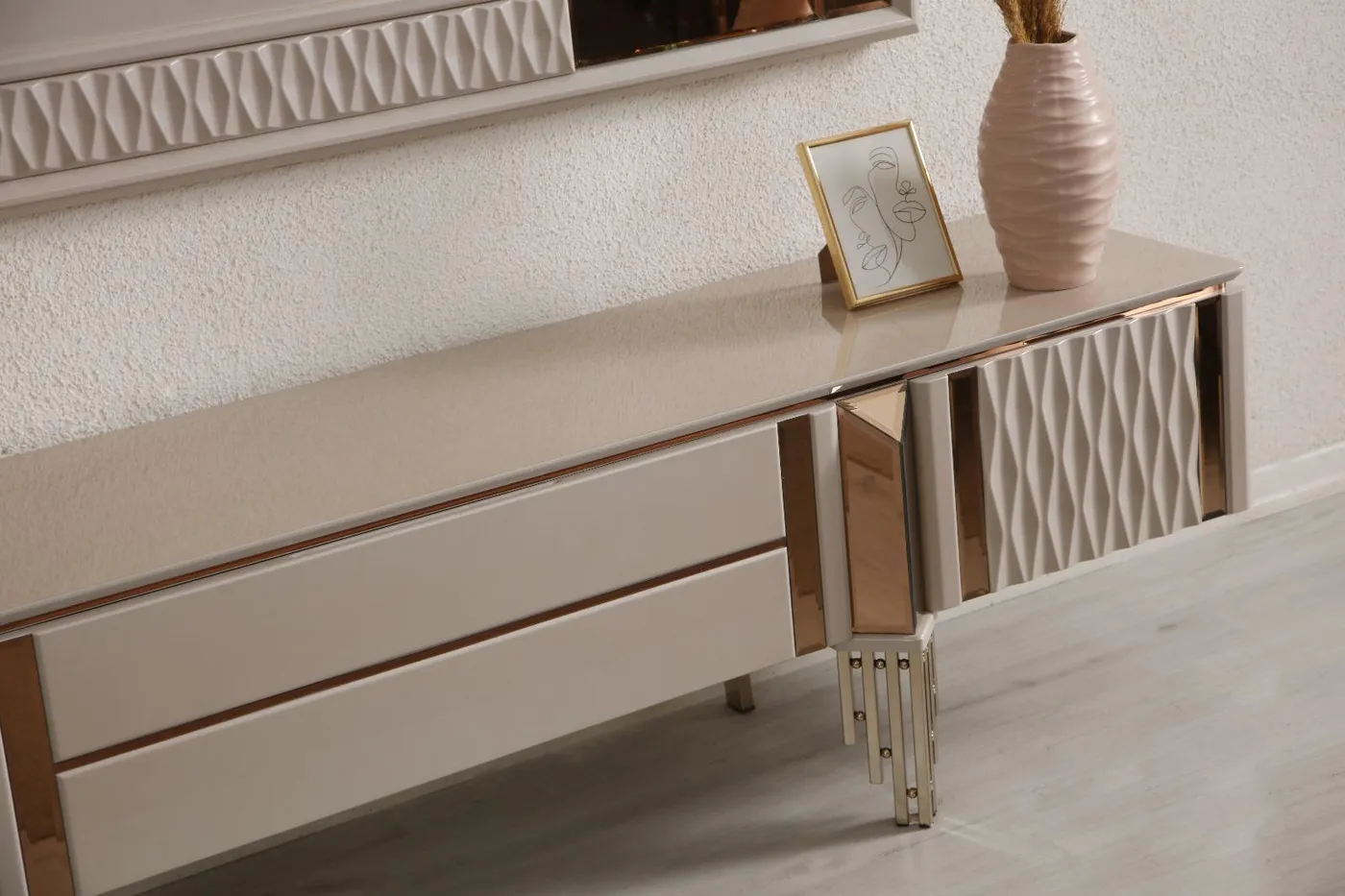 Jaguar Yemek Odası Takımı