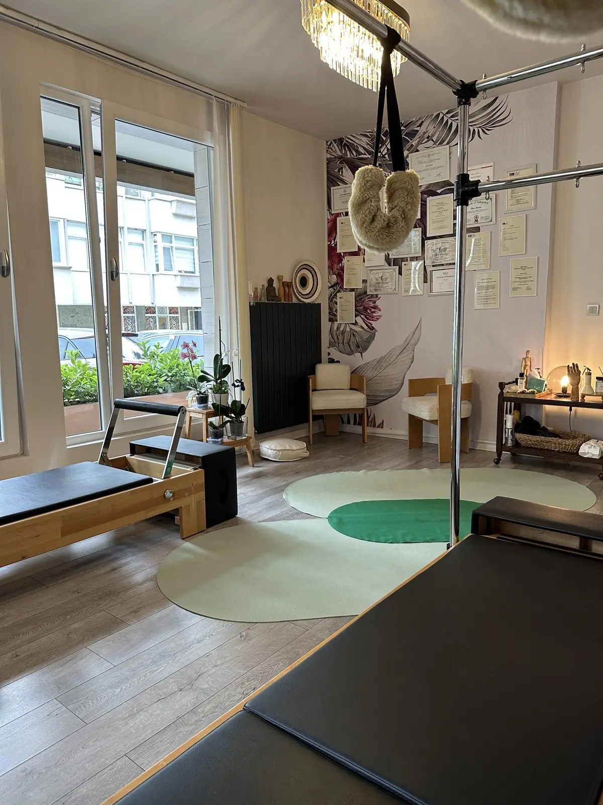 Doğal ışıklı rehabilitasyon alanı