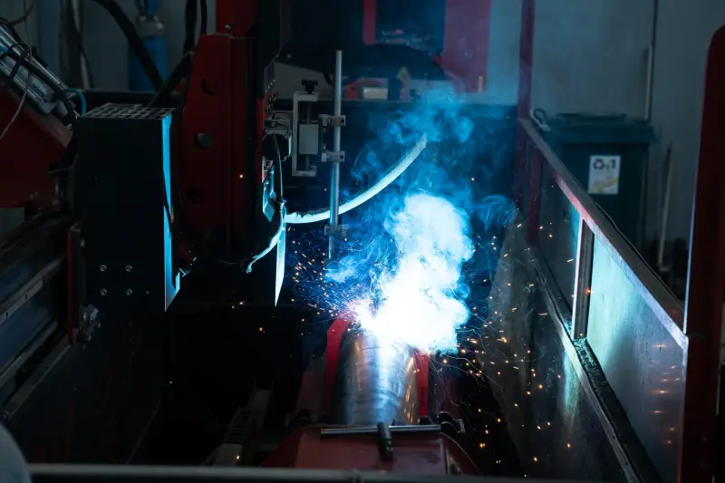 Automatic welding station