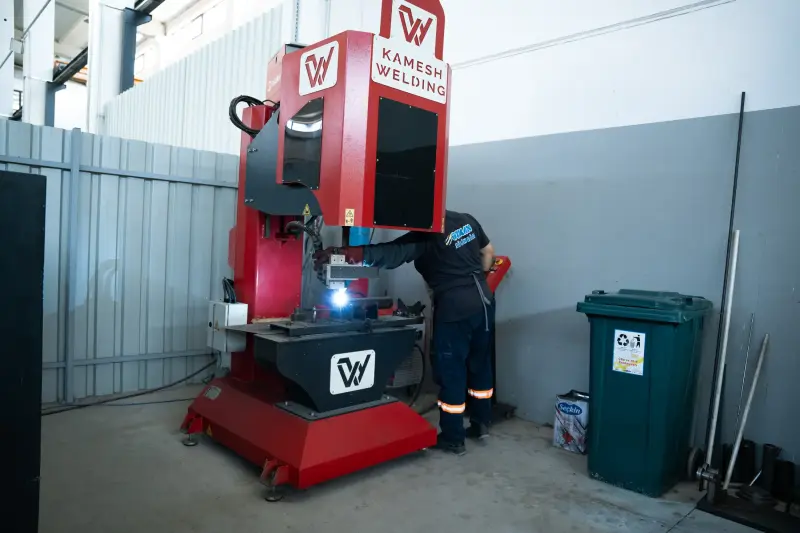 Welding machine